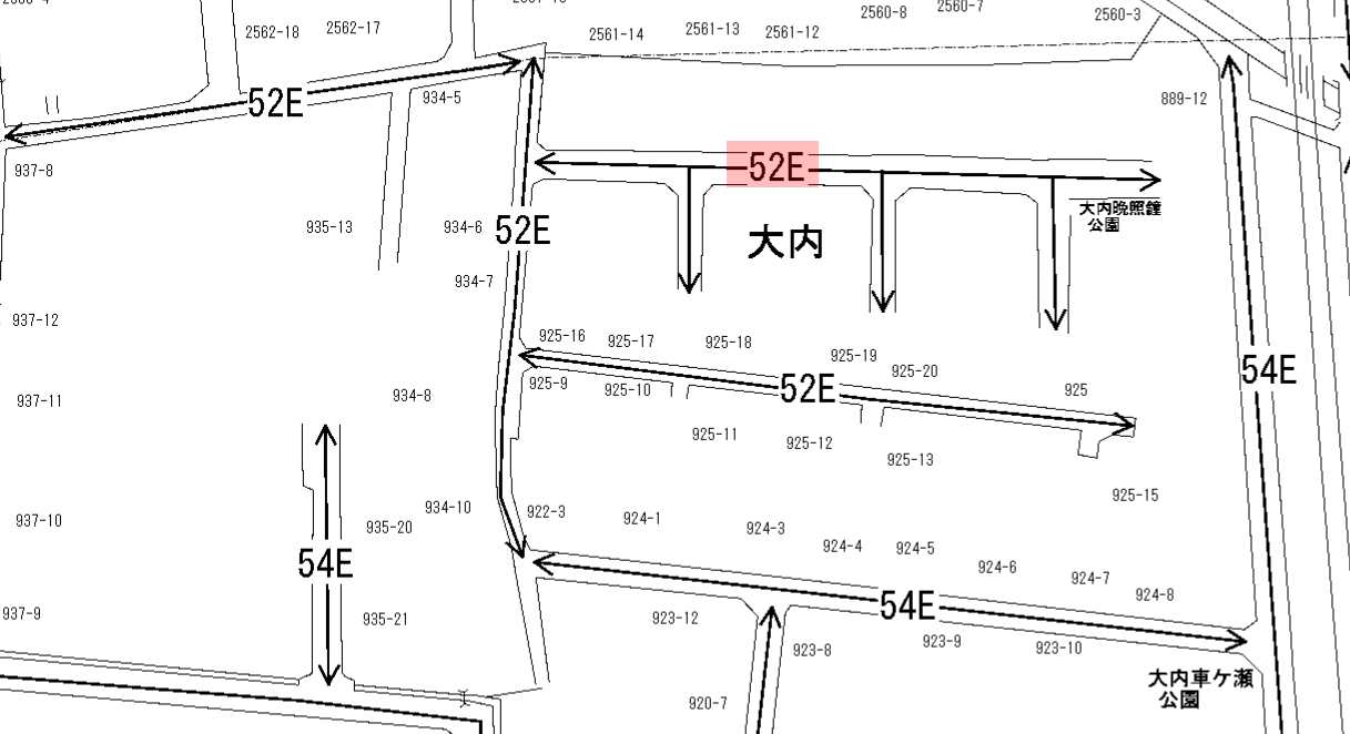 3.市区町村で絞り込む。
4.道路上に数字とアルファベットで記載のある物が、路線価。路線価は千円単位で表示されているため、52の場合は52,000円ということ。アルファベットは無視で良い。
