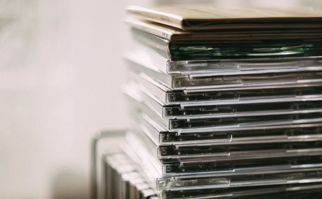 CD本体とケースの分別方法・処分手順