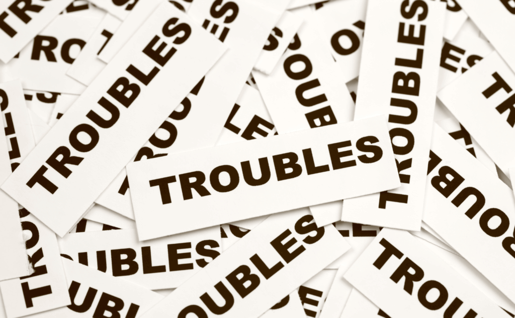 家具を捨てる際によくある疑問とトラブル事例