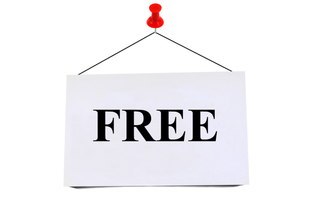 無料で処分しやすい不用品の例(衣類・小型家電・段ボール)