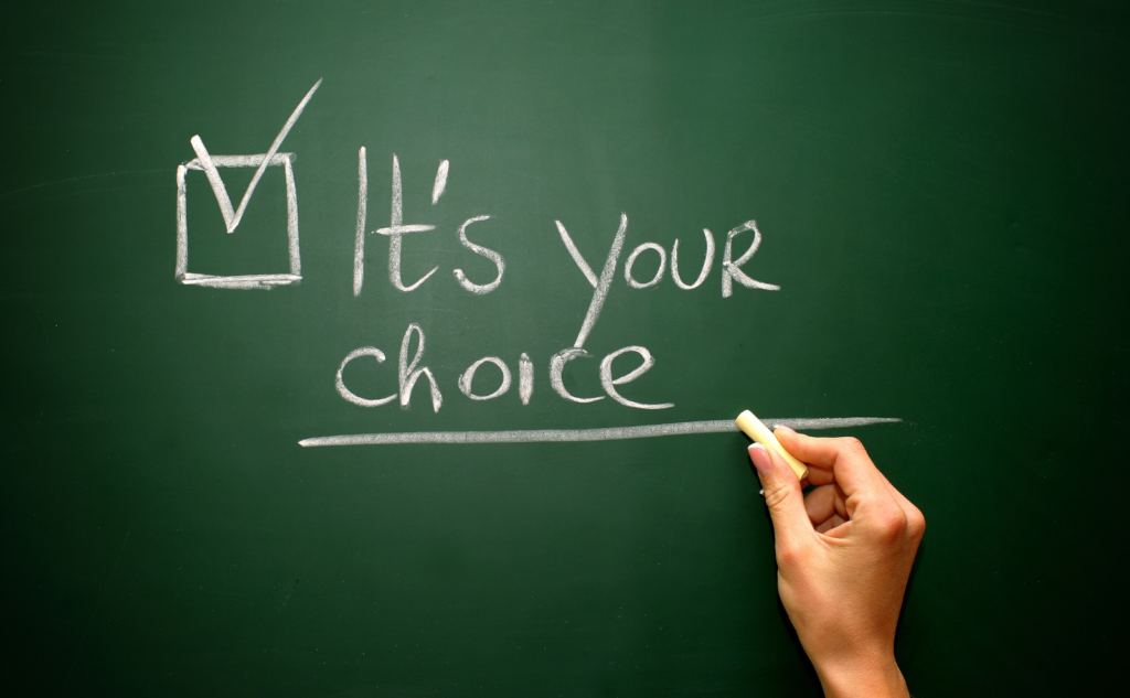 相談先(家族・専門業者・弁護士/司法書士)