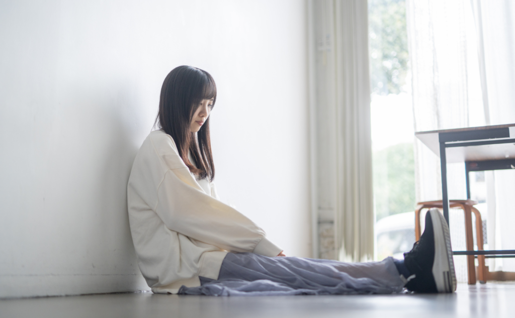 捨てにくい物はどうする？汚部屋で止まりやすいアイテム別の対処法