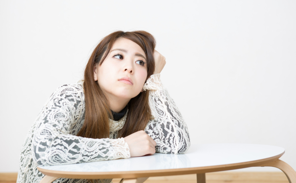 片付け中に「捨てられない」と悩んだときの判断基準