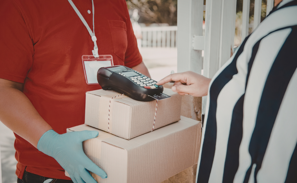 宅配回収で処分する手順|段ボールに入れて送るだけで終わる